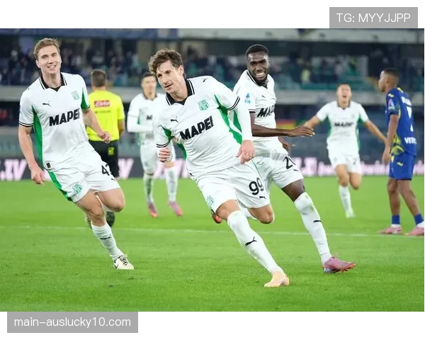 维罗纳2-1萨索洛,主队通过前场反抢创造两次进球机会 维罗纳2-1萨索洛,主队通过前场反抢创造两次进球机会